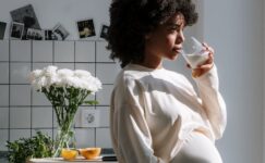 Hamilelikte Sağlıklı Beslenme: Anne ve Bebeğin Gelişimi İçin Kapsamlı Rehber